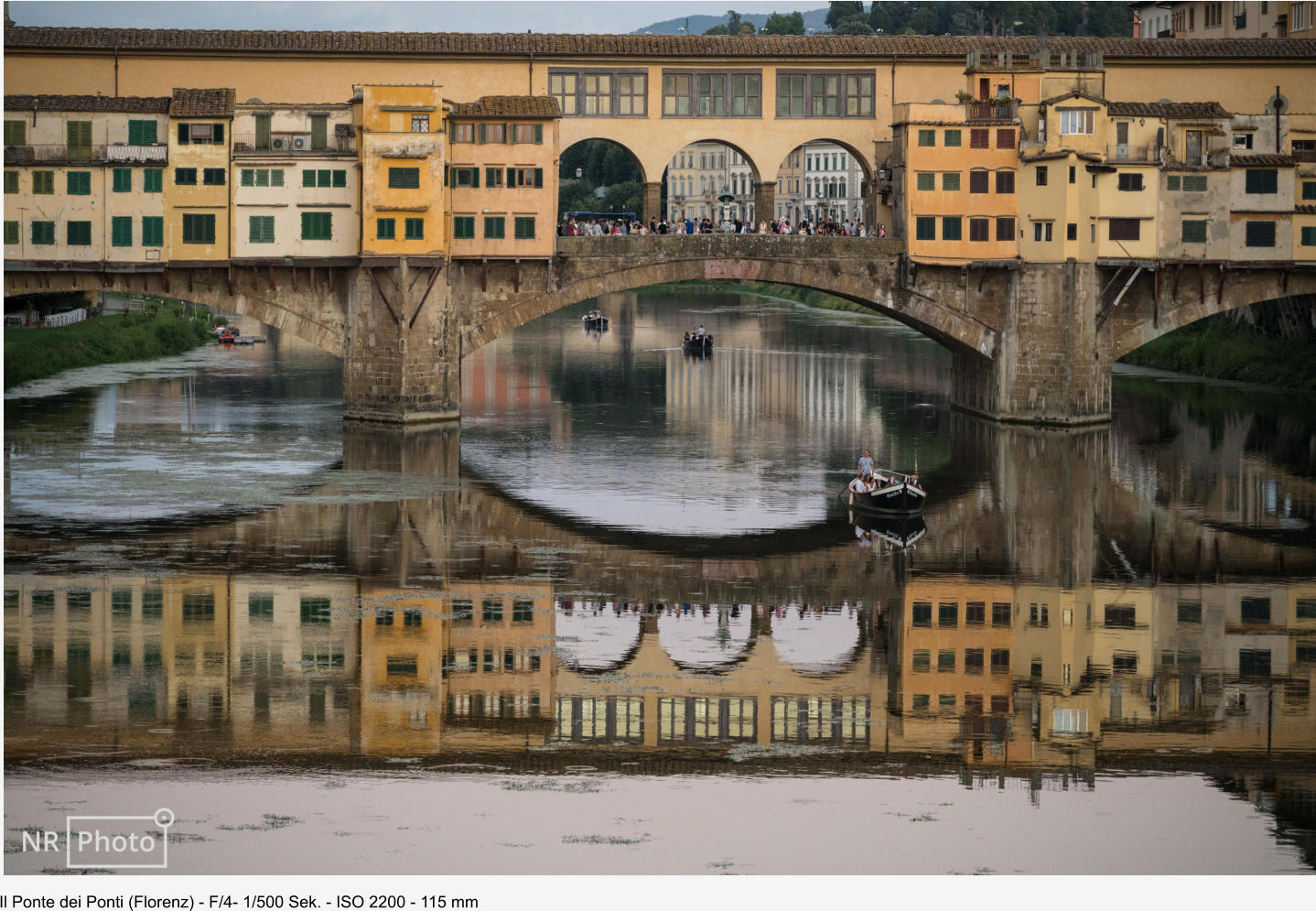 Il Ponte dei Ponti (Florenz) - F/4- 1/500 Sek. - ISO 2200 - 115 mm